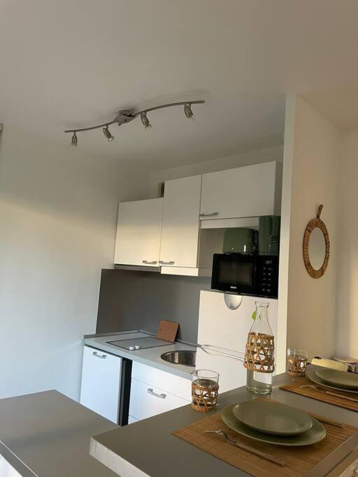 Studio 28 M2 & Jardin Privatif 20 M2 Montigny-le-Bretonneux Exteriér fotografie